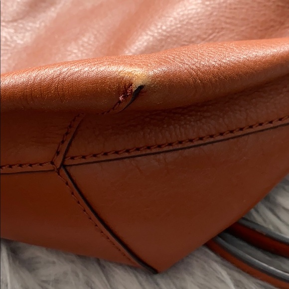 Vera Bradley Crossbody - Picture 4 of 9